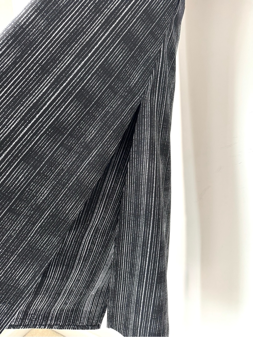 Athleta Maxi Dress Arrival Amara Stripe Black Sz Small - Picture 7 of 9